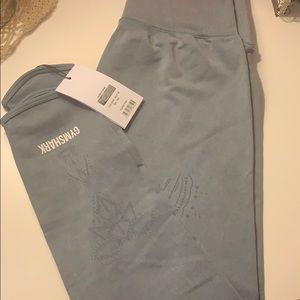 Gym shark studio leggings